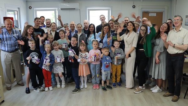Дети сотрудников Щёлковского телевидения побывали на работе у своих родителей