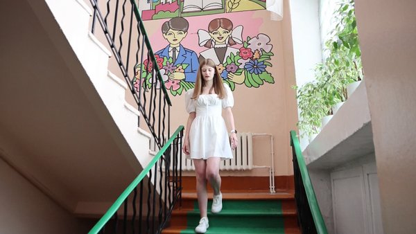 Выпускница школы №16 Ксения Копылова получила 100 баллов на ЕГЭ по русскому языку