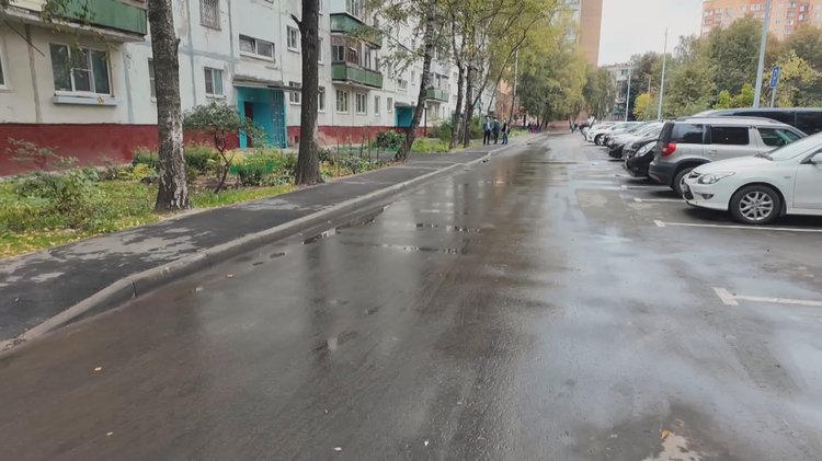 Отремонтировали проезды и тротуары