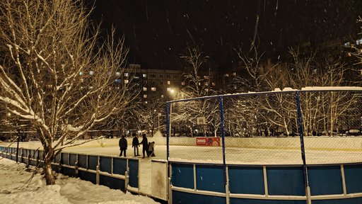 Заливка катка во Фрязине на проспекте Мира, 20а