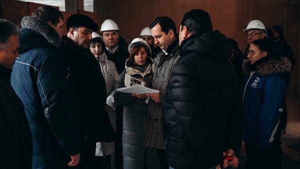 Лидер щелковских единороссов Андрей Булгаков проверил ход строительства школы