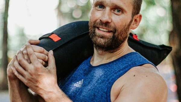 Спортсмен Сергей Никитин стал героем обложки нового выпуска газеты «Время».