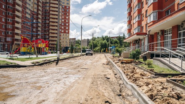 А из нашего окна