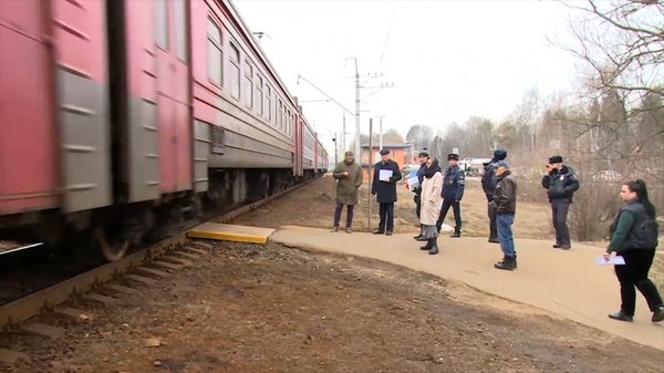 На пл. Загорянская прошел плановый профилактический рейд по безопасности для пассажиров