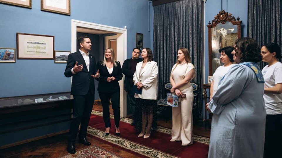 9xq0yf24qkdjfu2wdrxu2hpf1rn797g1