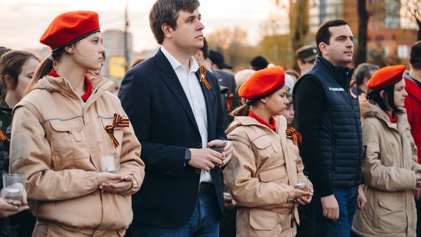 АР Толмачёв_День победы (1)