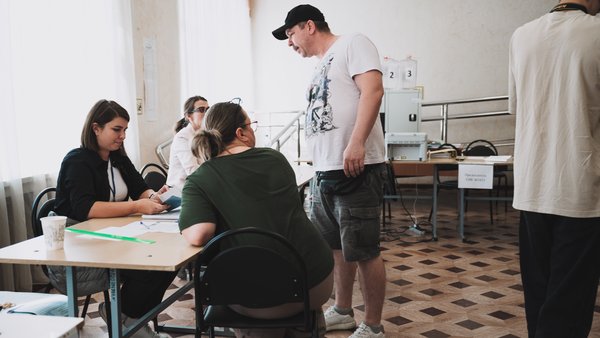 Актер