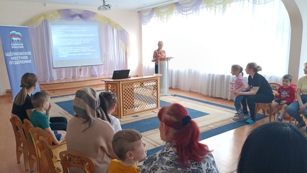 Сторонники «Единой России» провели акцию «Синий – цвет надежды»