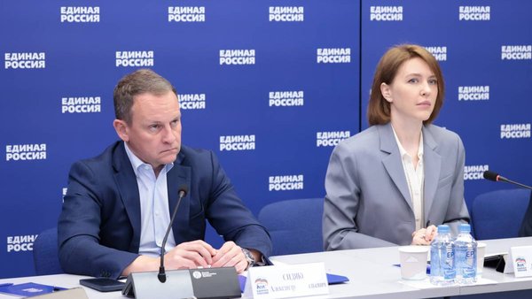 «Единая Россия» дала старт ежегодной акции «Собери ребенка в школу»