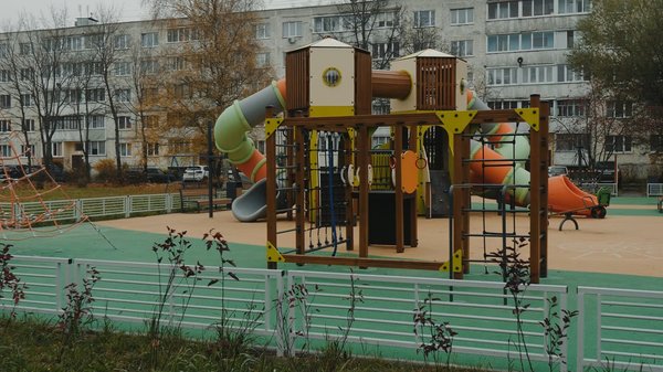 Новые детские площадки появились во фряновских дворах