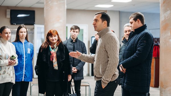 Глава городского округа Щёлково Андрей Булгаков проверил результаты ремонта в ДК имени Чкалова.
