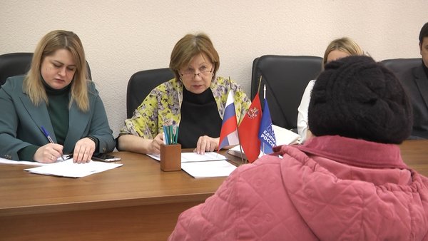 В Отделе по развитию территории во Фряново состоялась комиссия по вопросам задолженности жителей за жилищно-коммунальные услуги.
