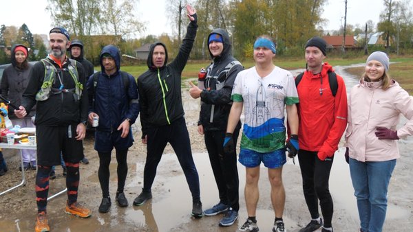 Команды беговых клубов из Щёлкова и Лосино-Петровского совершили дружескую пробежку
