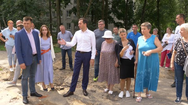 Глава городского округа Андрей Булгаков проверил выполненные работы на Комсомольской д.10