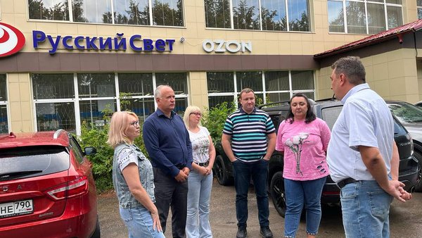 Павел Жуков встретился с коллективом компании «Русский свет»