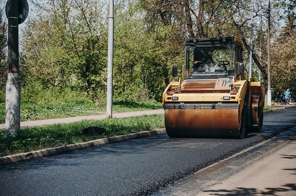 В этом году мы будем ремонтировать дороги в два этапа.