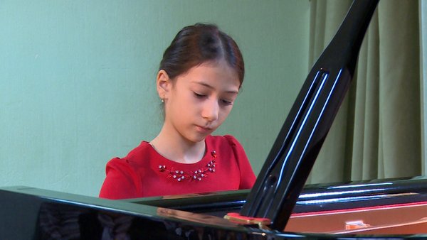 В детской школе искусств имени Розума состоялся конкурс фортепианных этюдов «Юный виртуоз»