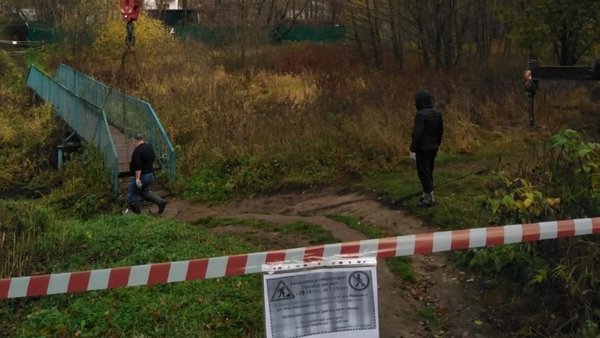 Проход по двум пешеходным мостам в Удельной закрыт в связи с ремонтными работами