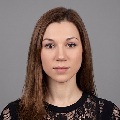 Юлия Столярова
