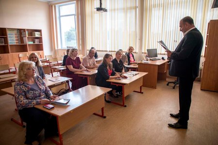 Григор Агекян с педагогическим коллективом обсудил вопросы образования