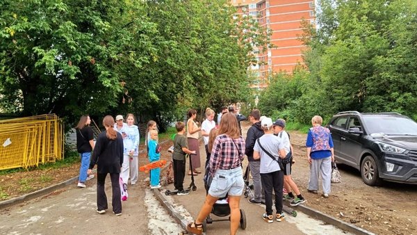 Благоустройство в Чкаловском обсудили депутаты на выезде