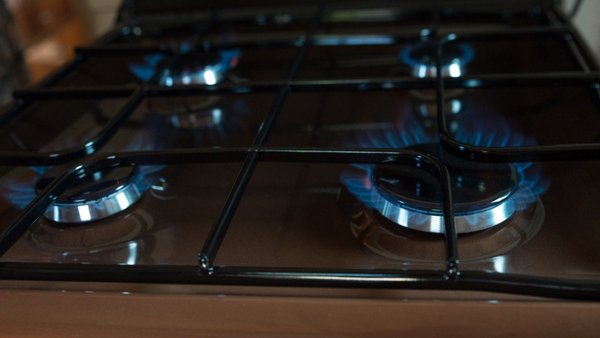 Как себя обезопасить при использовании бытового газа?
