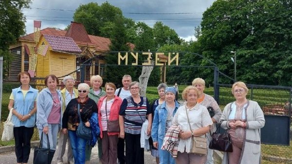 Дошагали и до космоса