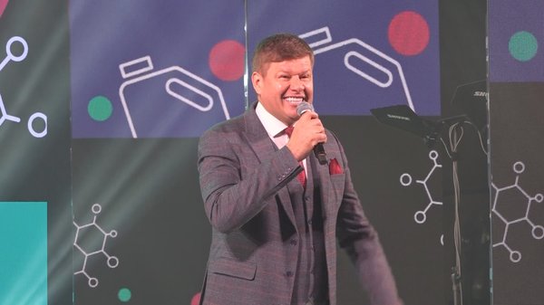 Дмитрий Губерниев