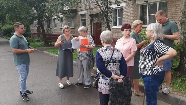 Вопросы капитального ремонта обсудила депутат Марина Баева на встрече с жителями