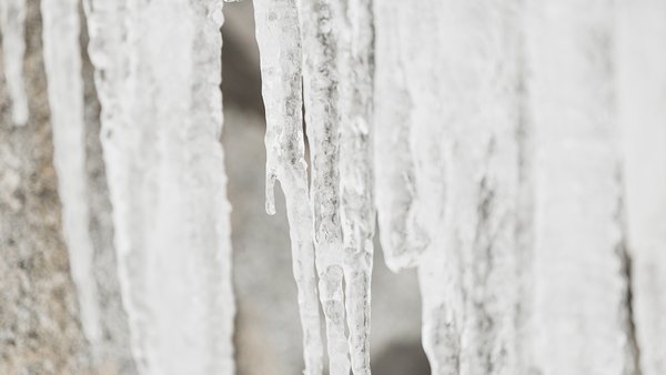 close-up-overhead-ice