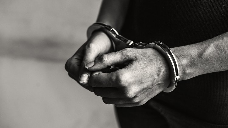criminal-handcuffs
