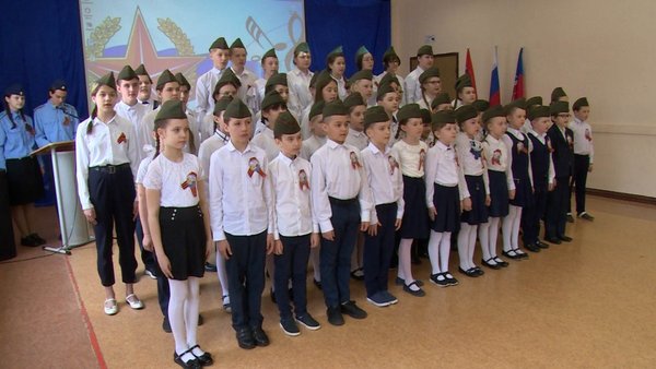 Конкурс патриотической песни ко Дню Победы состоялся в школе №8