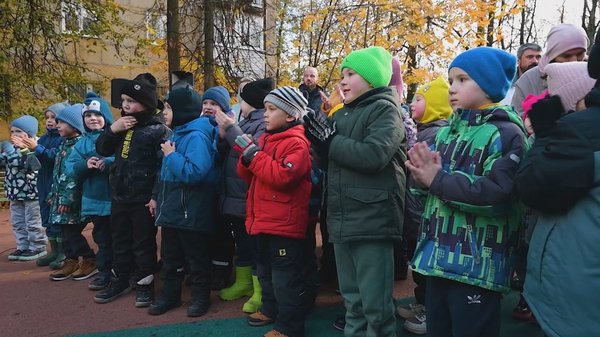 При строительстве детских площадок главное требование – безопасность