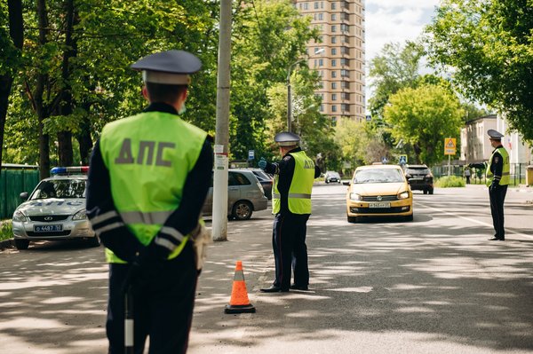 До 21 августа сотрудники ГИБДД «Щёлковское» проводят ряд мероприятий на дорогах городских округов Щёлково, Лосино-Петровский и Фрязино. Водителей будут проверять в рамках двух акций «Нетрезвый водитель» и «Встречная полоса».