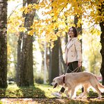 girl-with-dog