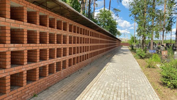 Все процедуры по оформлению колумбария на кладбище в Монино завершены.