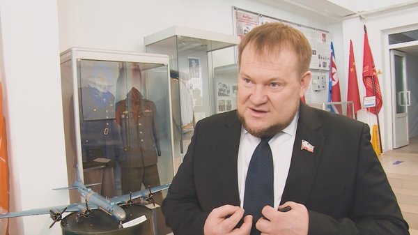Денис Колесников