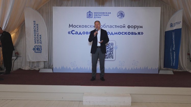 Юрий Лавряков