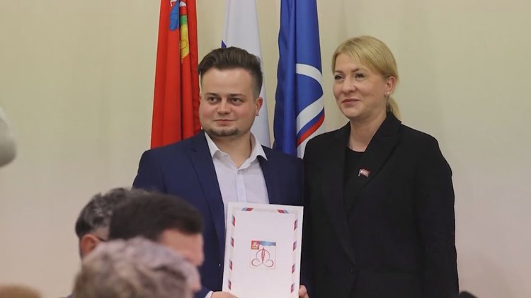 Перед началом заседания прошла церемония награждения почетными грамотами и благодарственными письмами Совета за активное участие в общественно-политической жизни и в связи со 100-летием города Щелково