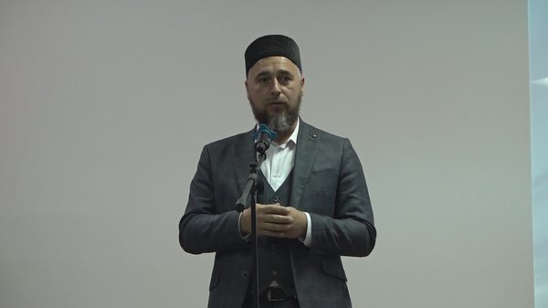 Руслан хазрат Новиков
