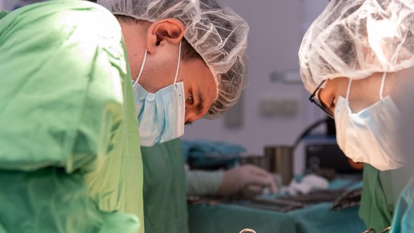 operatsija-laskin-2_moqKQUe