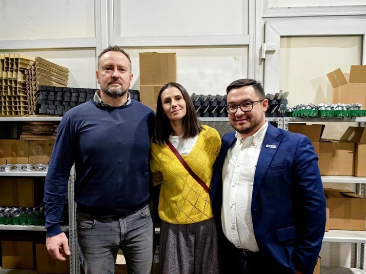 photo_2025-12-09_16-16-45