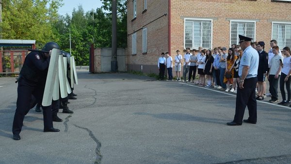 понедельник