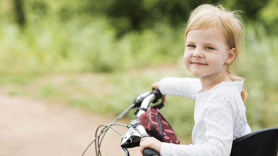 portrait-little-girl-bicycle