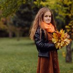 portrait-smiling-young-girl