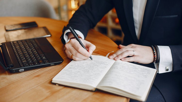 stylish-businessman-working-cafe