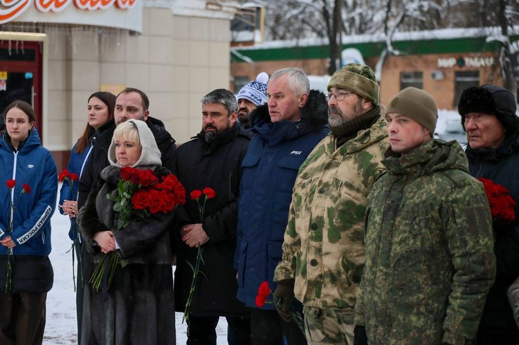 возложение