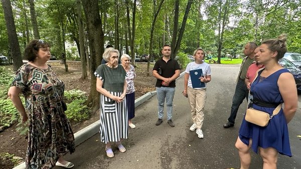 Актив проекта «Школа грамотного потребителя» провел дворовую встречу с жителями Щёлкова