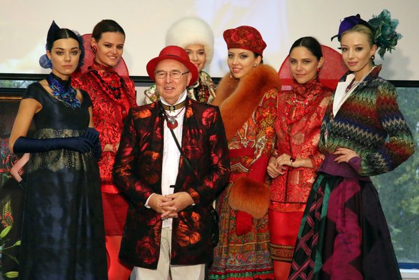 На персональной выставке в День города Щёлково в 2015 году